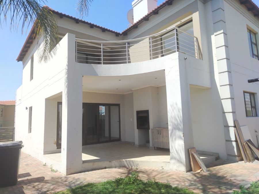 To Let 4 Bedroom Property for Rent in Parkrand Gauteng