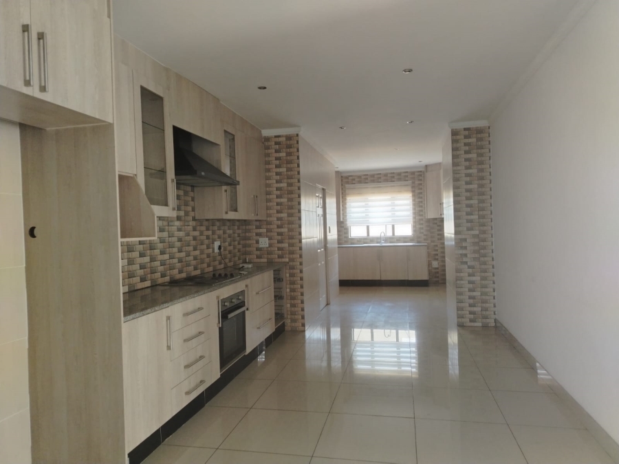 To Let 4 Bedroom Property for Rent in Parkrand Gauteng