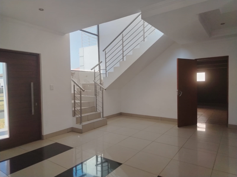 To Let 4 Bedroom Property for Rent in Parkrand Gauteng