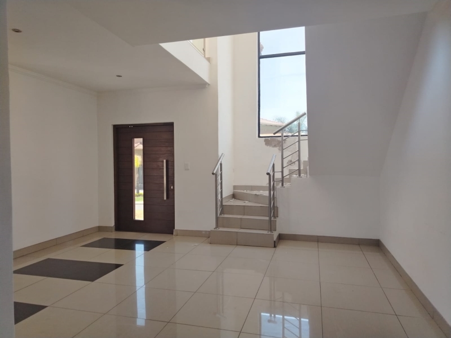 To Let 4 Bedroom Property for Rent in Parkrand Gauteng