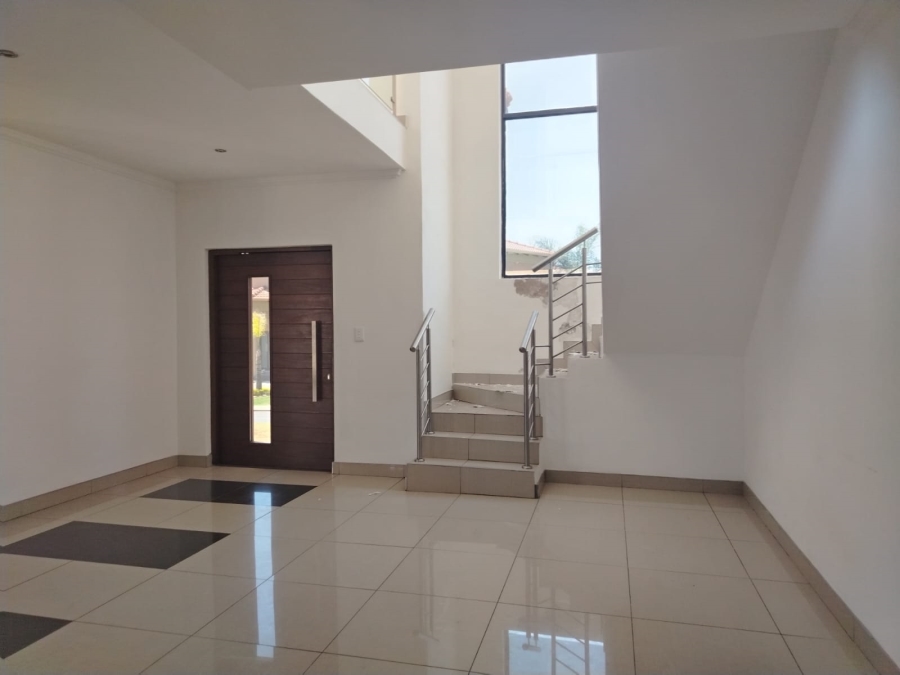 To Let 4 Bedroom Property for Rent in Parkrand Gauteng