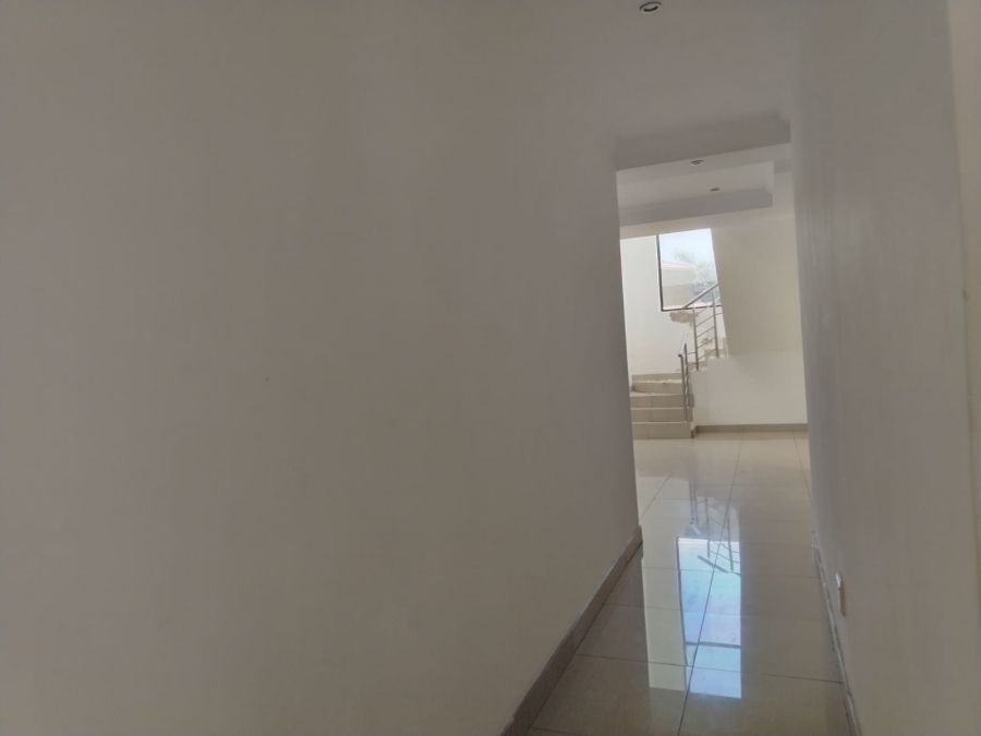 To Let 4 Bedroom Property for Rent in Parkrand Gauteng