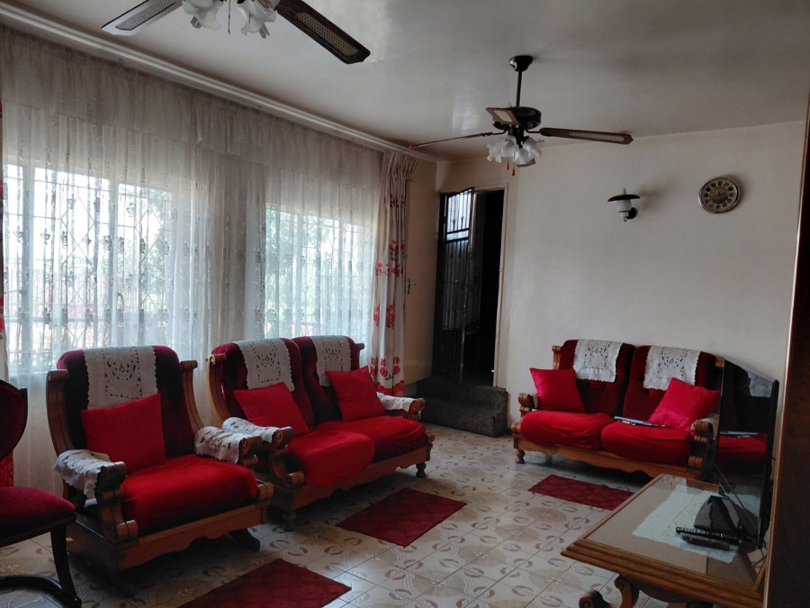 8 Bedroom Property for Sale in Actonville Gauteng