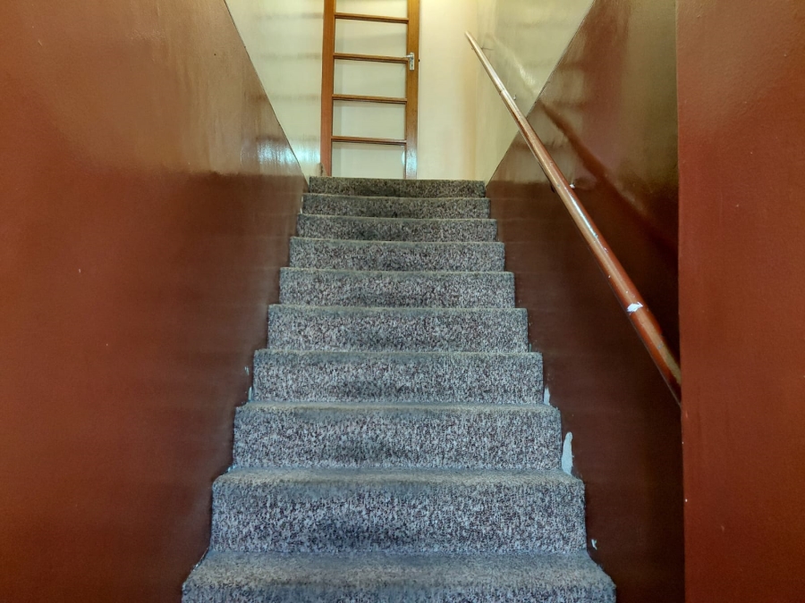 8 Bedroom Property for Sale in Actonville Gauteng