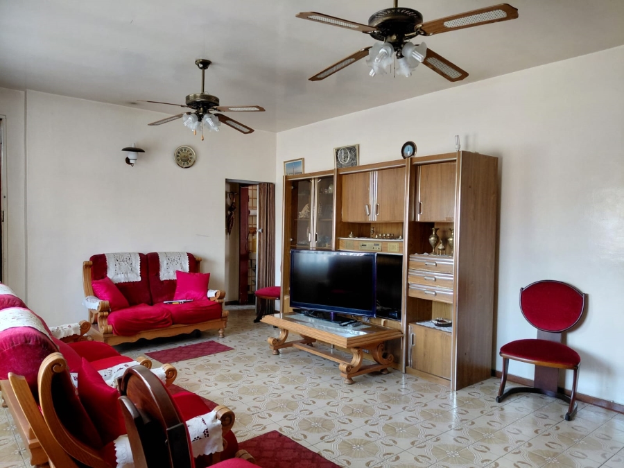 8 Bedroom Property for Sale in Actonville Gauteng