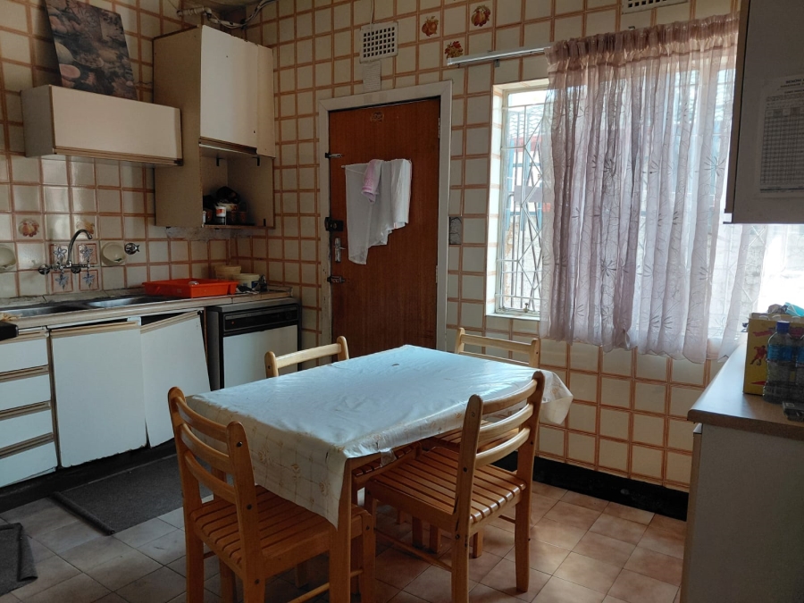 8 Bedroom Property for Sale in Actonville Gauteng