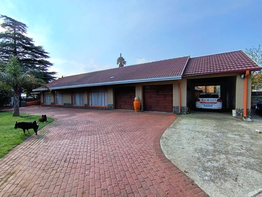 3 Bedroom Property for Sale in Modder East Gauteng