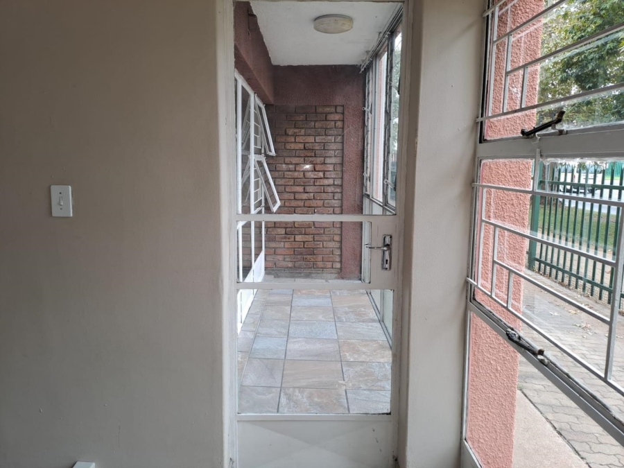 2 Bedroom Property for Sale in Benoni Central Gauteng