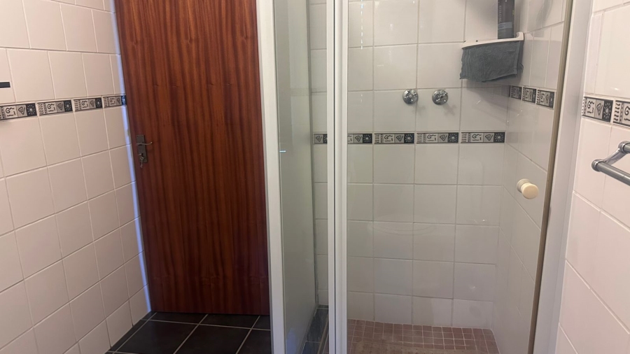 4 Bedroom Property for Sale in Mackenzieville Gauteng