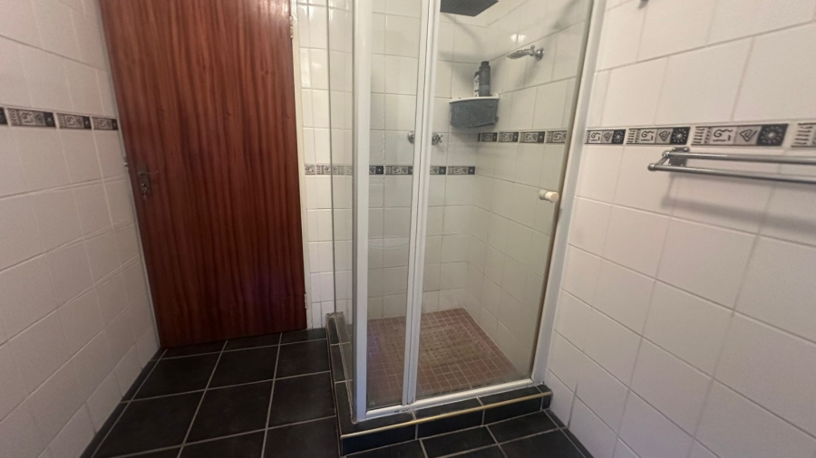 4 Bedroom Property for Sale in Mackenzieville Gauteng