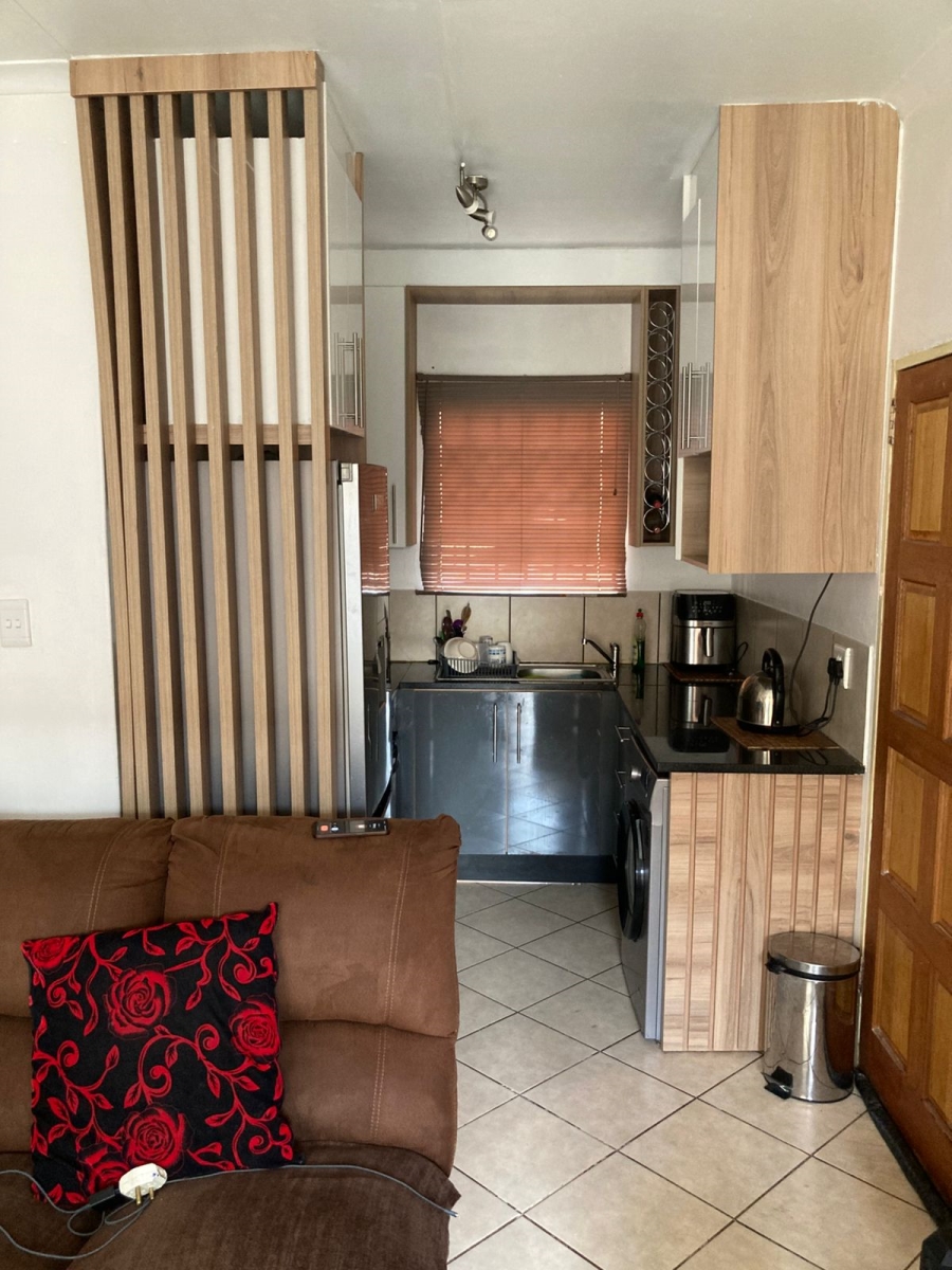 3 Bedroom Property for Sale in Dawn Park Gauteng