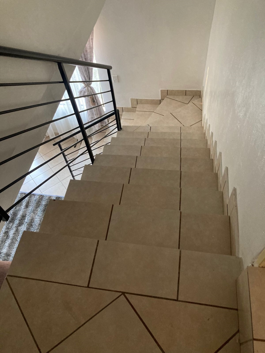 3 Bedroom Property for Sale in Dawn Park Gauteng