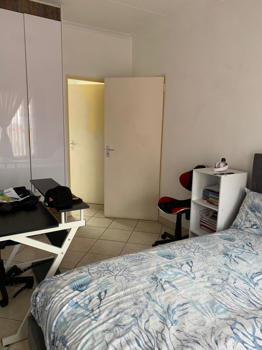 3 Bedroom Property for Sale in Dawn Park Gauteng