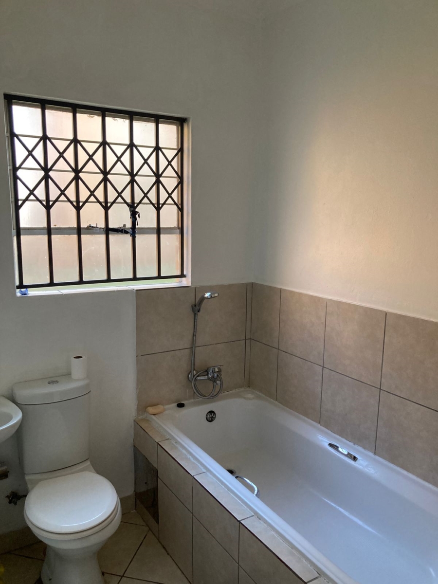 3 Bedroom Property for Sale in Dawn Park Gauteng
