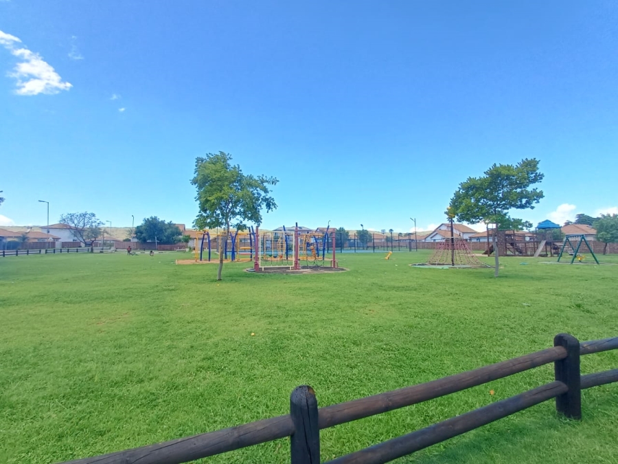 3 Bedroom Property for Sale in Andeon Gauteng