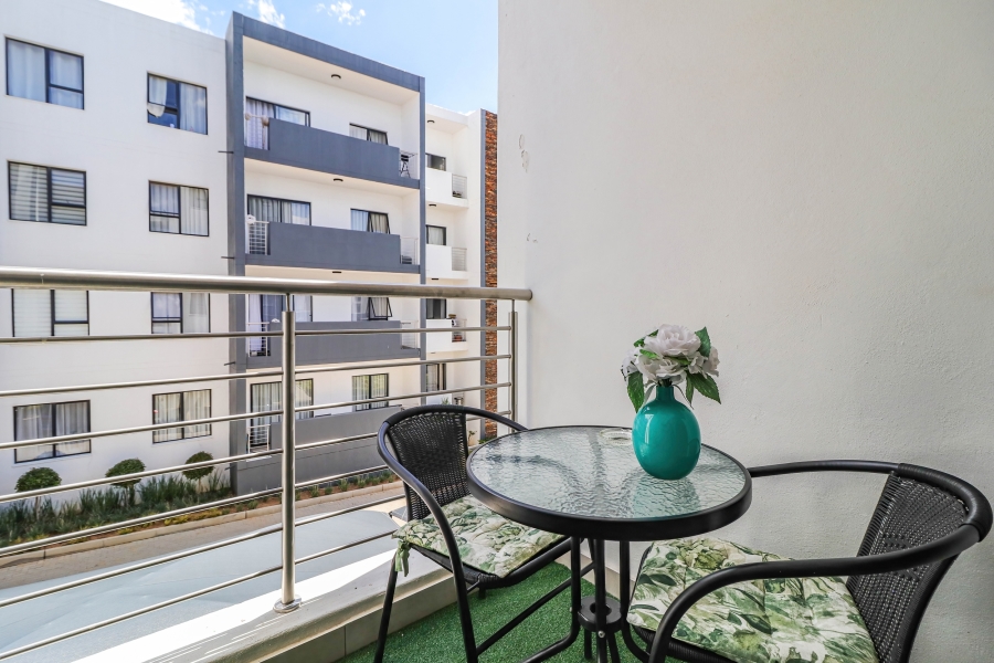 1 Bedroom Property for Sale in Erand Gardens Gauteng