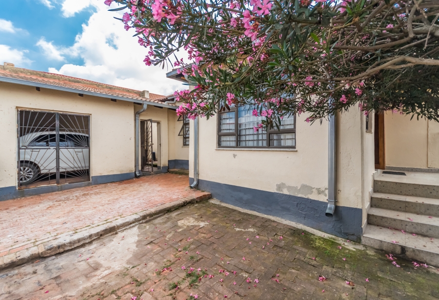 3 Bedroom Property for Sale in Dobsonville Gauteng