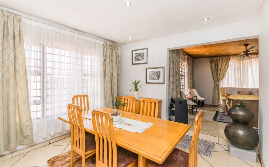 3 Bedroom Property for Sale in Dobsonville Gauteng