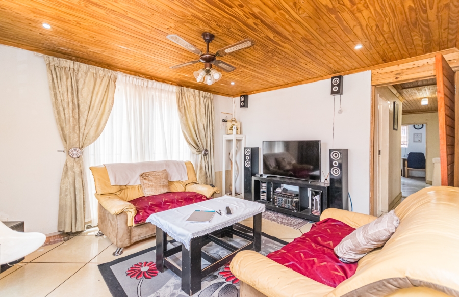 3 Bedroom Property for Sale in Dobsonville Gauteng