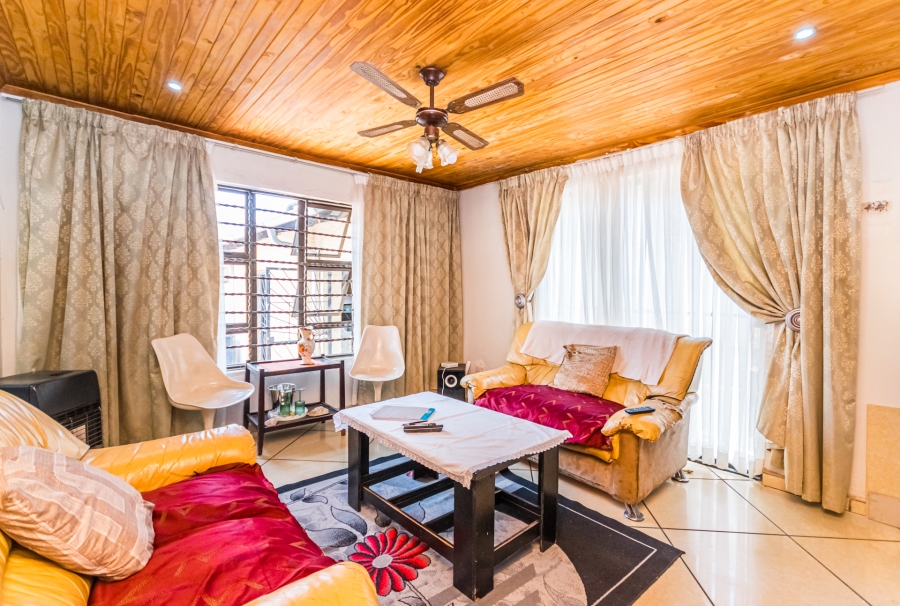 3 Bedroom Property for Sale in Dobsonville Gauteng