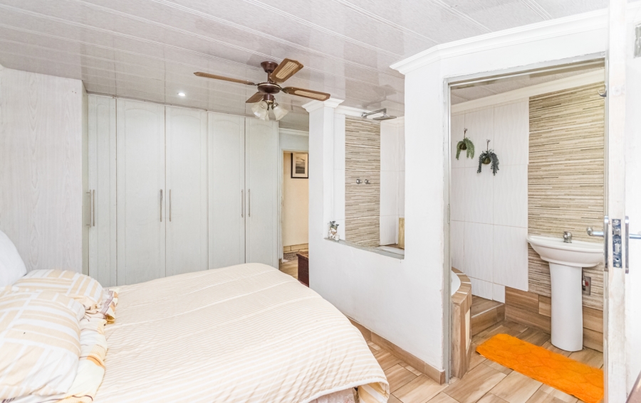 3 Bedroom Property for Sale in Dobsonville Gauteng