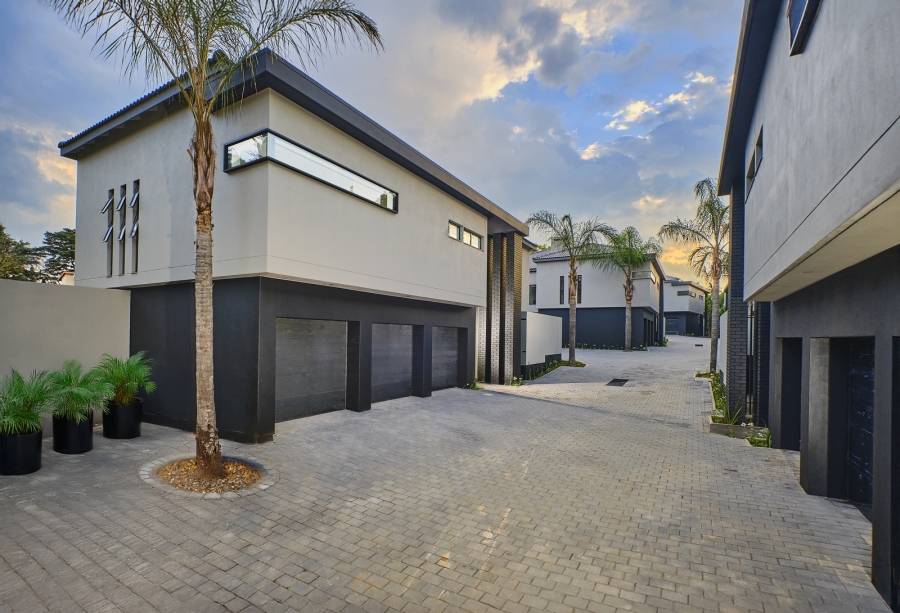 4 Bedroom Property for Sale in Sandown Gauteng