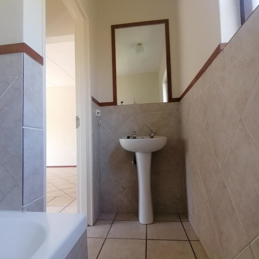 1 Bedroom Property for Sale in Paulshof Gauteng
