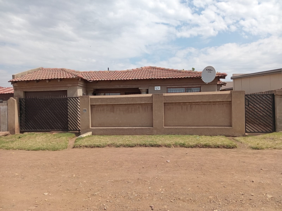 3 Bedroom Property for Sale in Palm Ridge Gauteng