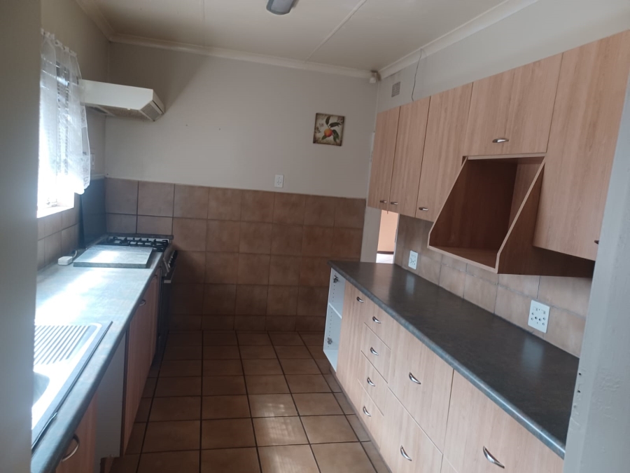 4 Bedroom Property for Sale in Croydon Gauteng