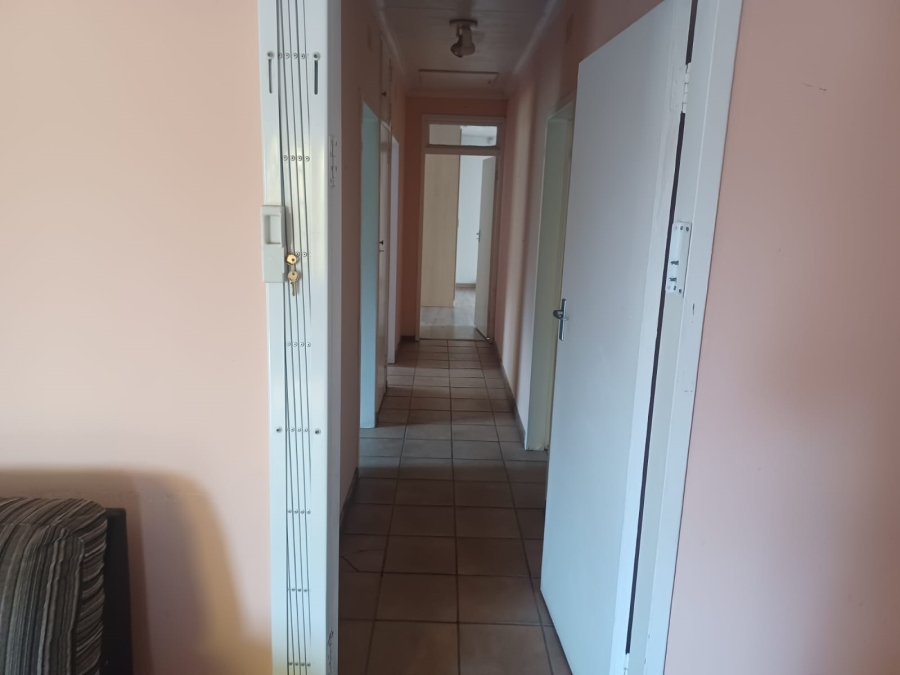 4 Bedroom Property for Sale in Croydon Gauteng