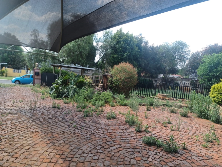 4 Bedroom Property for Sale in Croydon Gauteng