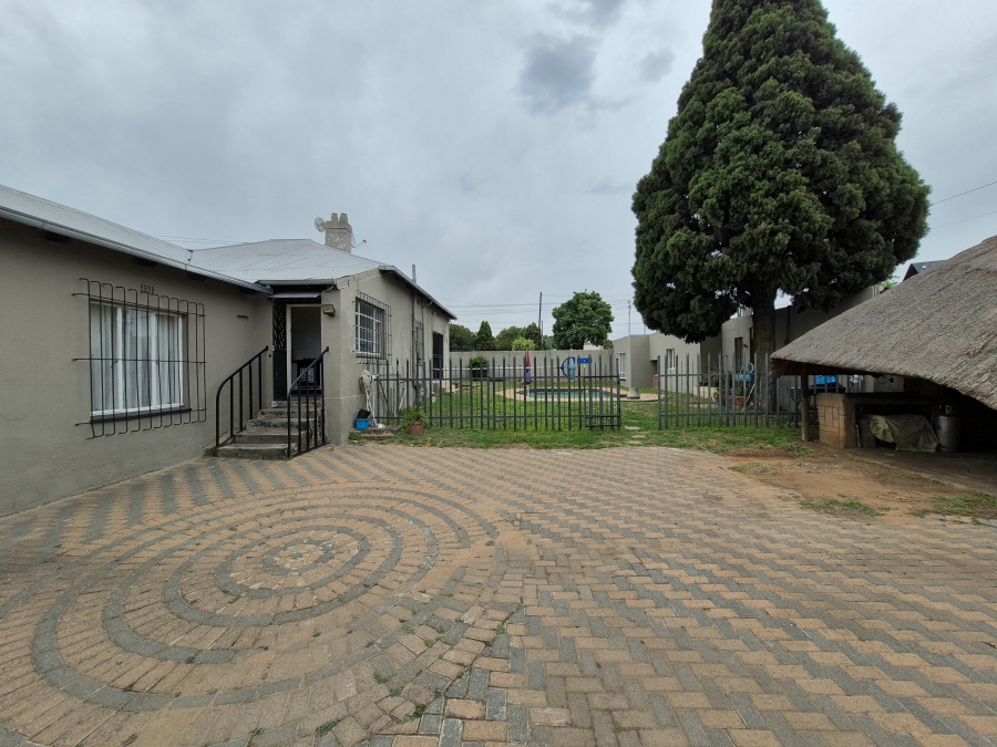 5 Bedroom Property for Sale in Primrose Gauteng