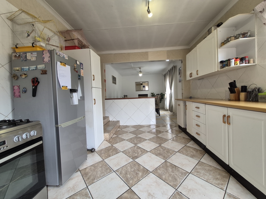 5 Bedroom Property for Sale in Primrose Gauteng