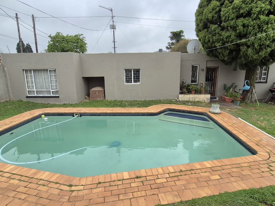 5 Bedroom Property for Sale in Primrose Gauteng