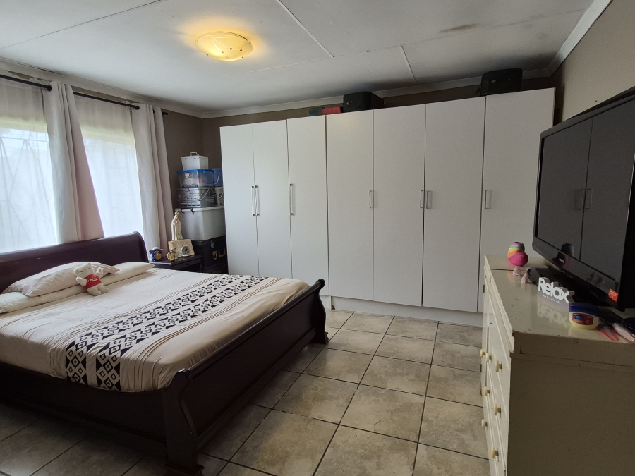 5 Bedroom Property for Sale in Primrose Gauteng