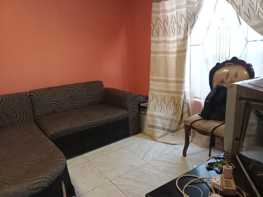 4 Bedroom Property for Sale in Roodekop Gauteng