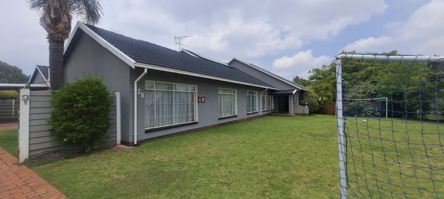 4 Bedroom Property for Sale in Freeway Park Gauteng