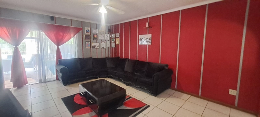 4 Bedroom Property for Sale in Freeway Park Gauteng