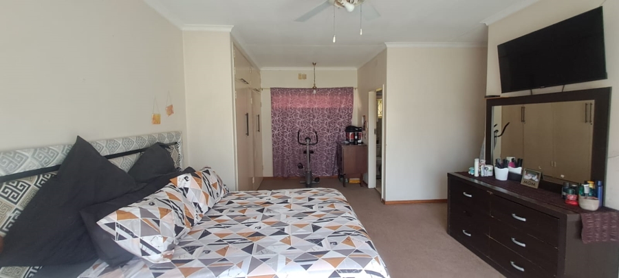 4 Bedroom Property for Sale in Freeway Park Gauteng