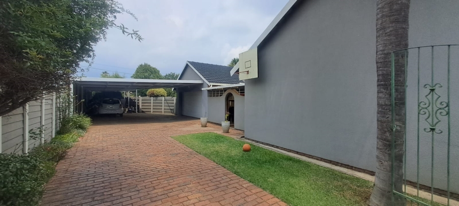 4 Bedroom Property for Sale in Freeway Park Gauteng