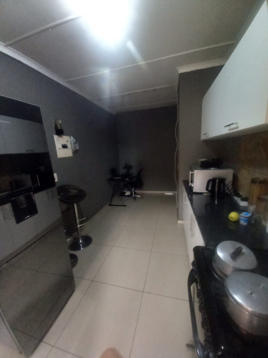 2 Bedroom Property for Sale in Kempton Park Central Gauteng