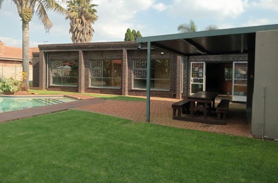 3 Bedroom Property for Sale in Sunair Park Gauteng