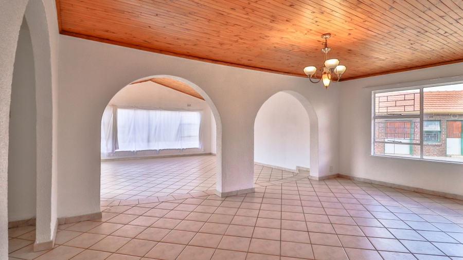 4 Bedroom Property for Sale in Sharon Park Gauteng