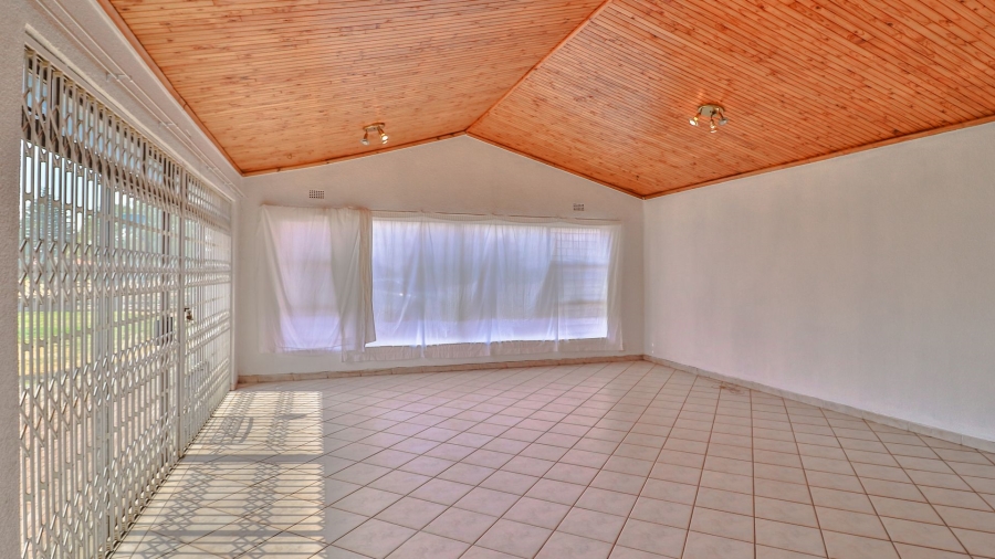 4 Bedroom Property for Sale in Sharon Park Gauteng