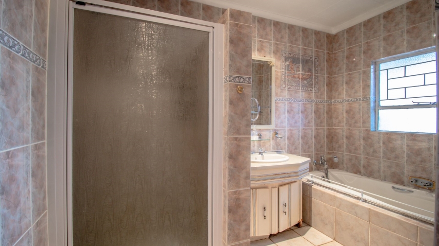 4 Bedroom Property for Sale in Sharon Park Gauteng