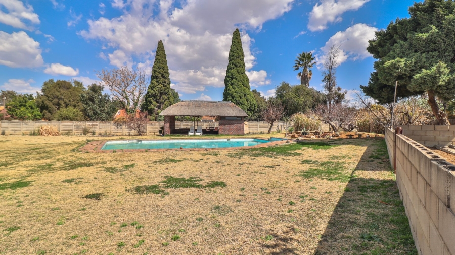 4 Bedroom Property for Sale in Sharon Park Gauteng