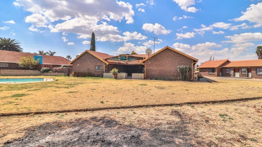 4 Bedroom Property for Sale in Sharon Park Gauteng