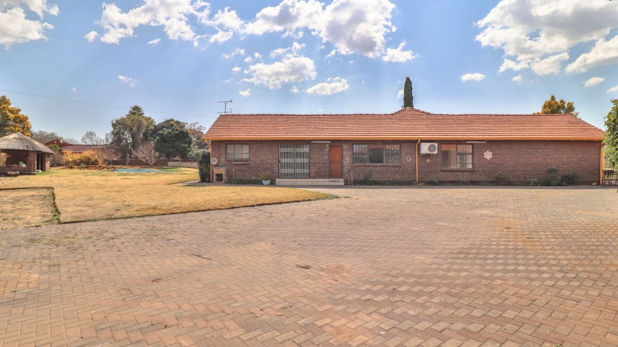 4 Bedroom Property for Sale in Sharon Park Gauteng
