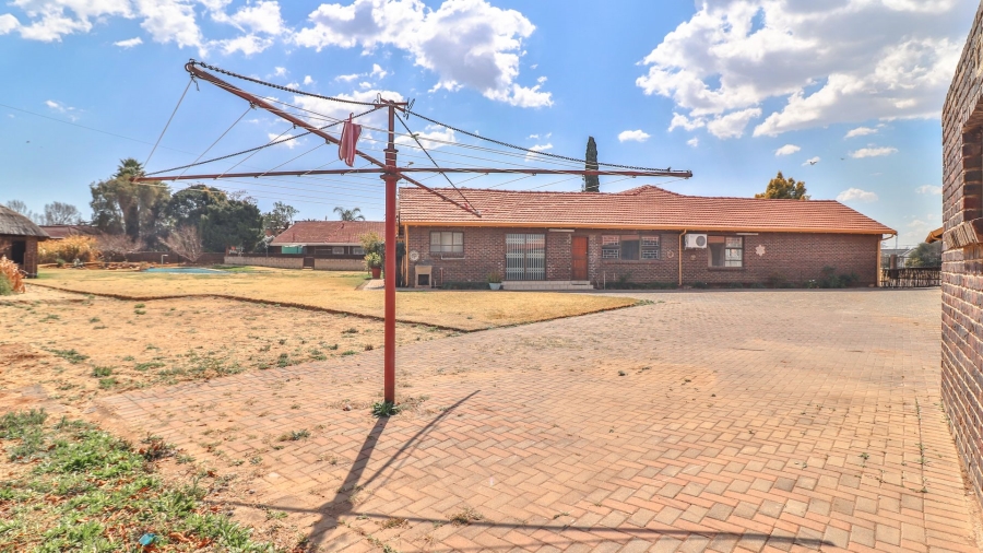 4 Bedroom Property for Sale in Sharon Park Gauteng