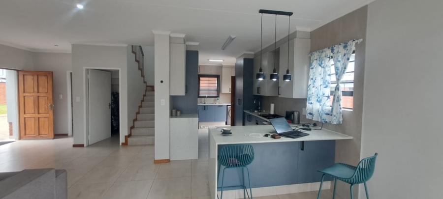 4 Bedroom Property for Sale in Caro Nome A H Gauteng